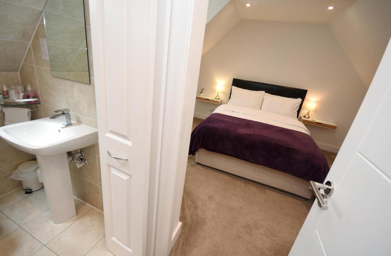 Apple Tree Place B&B Tadley Bagian luar foto