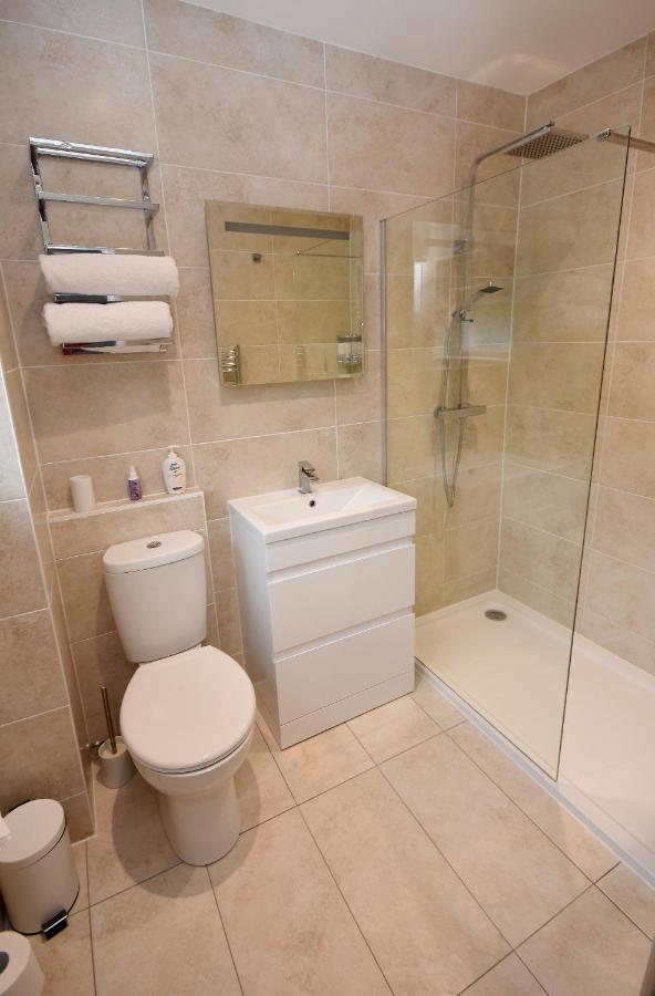 Apple Tree Place B&B Tadley Bagian luar foto