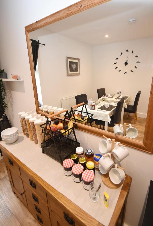 Apple Tree Place B&B Tadley Bagian luar foto