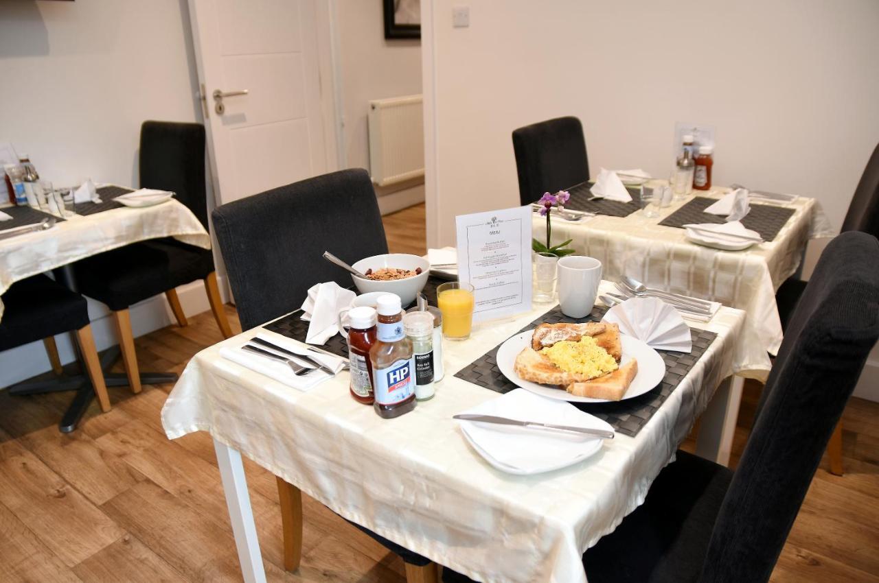 Apple Tree Place B&B Tadley Bagian luar foto